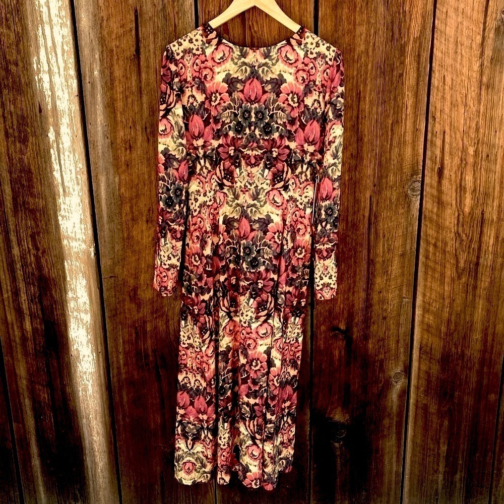 Sam & Lavi by Anthropologie 100% Rayon long sleeve lightweight dress Size M NWT